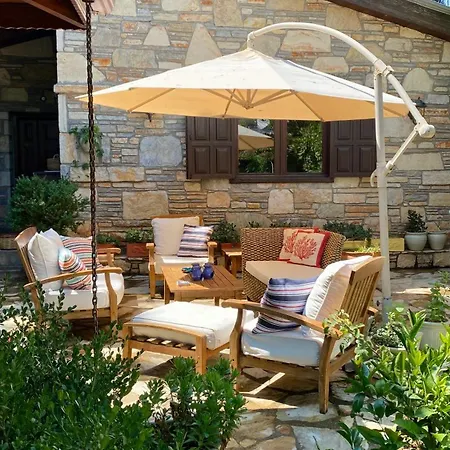 Hotel Kamarca House *