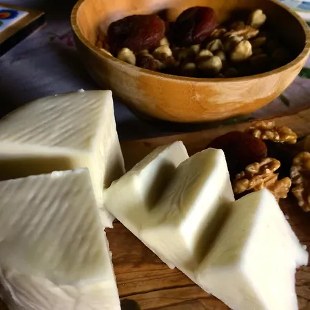 Отель Kamarca House