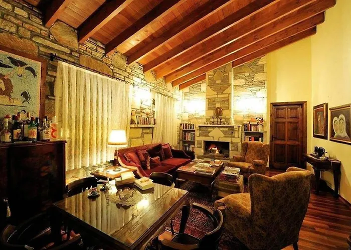 Hotel Kamarca House *